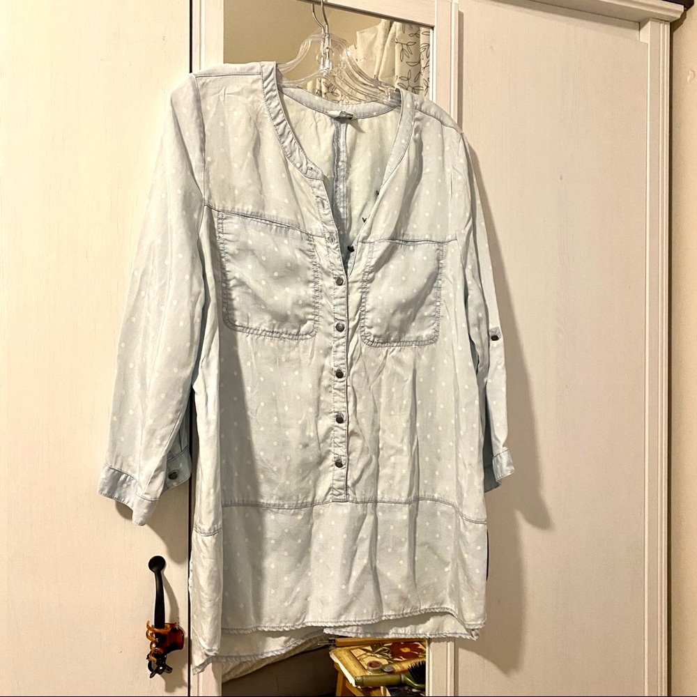 Light blue w/ white Polk dots blouse